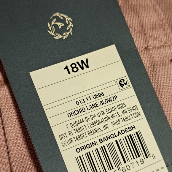 Universal Thread High Rise Shorts - Picture 5 of 5